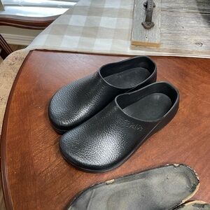 Birkenstock super birkis rubber clogs